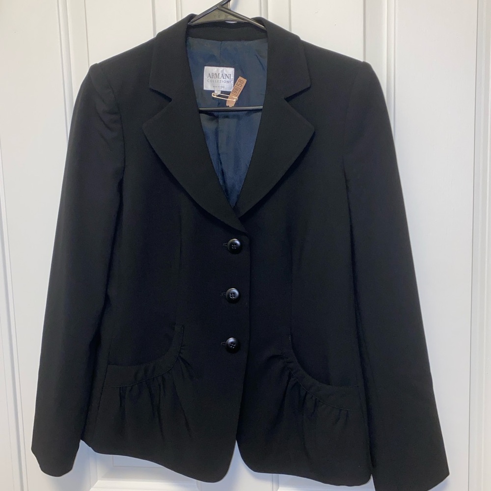 Armani Collezioni Women's Black Tailored Three-Button Blazer